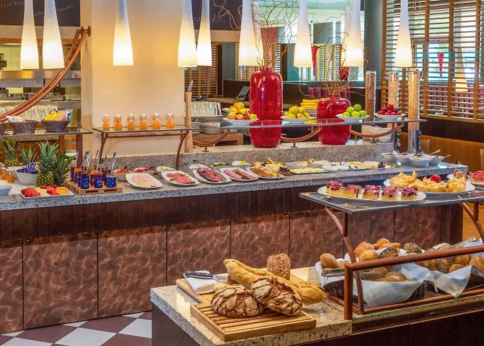 Hotel Moevenpick Frankfurt Messe 4*